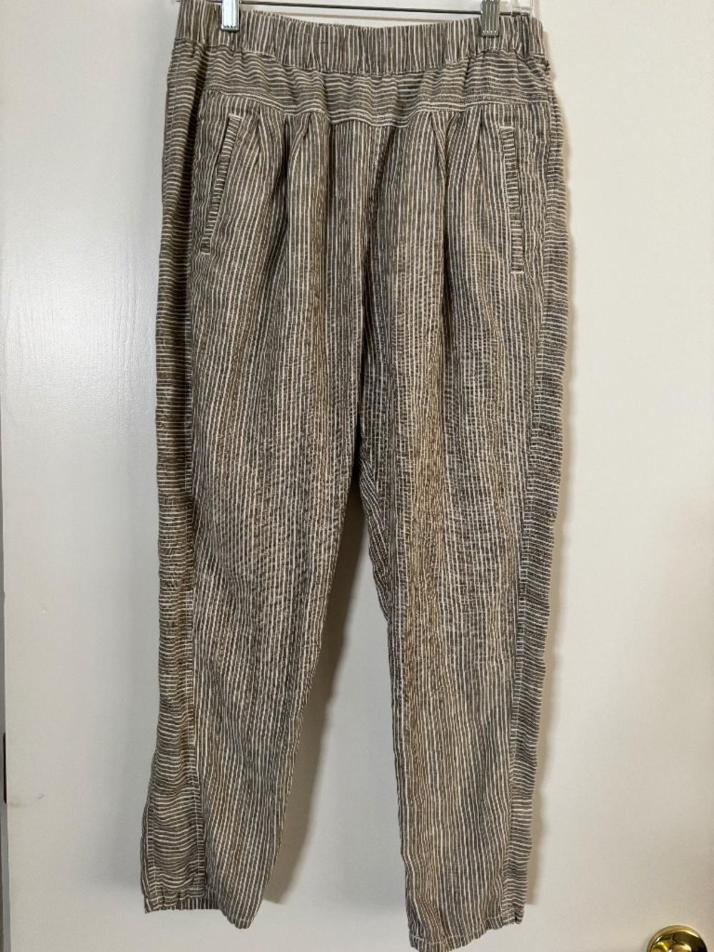 Anthropologie linen capri pants